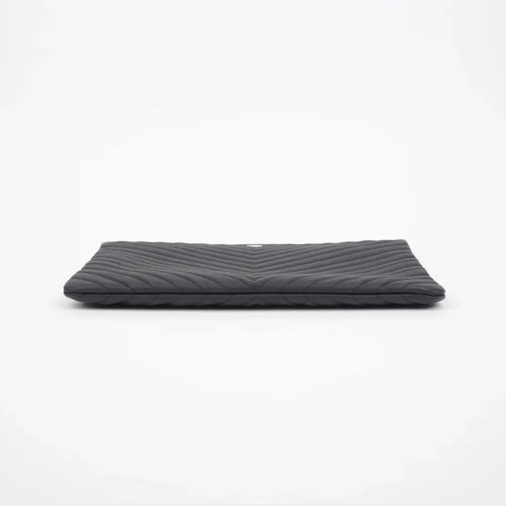 Caviar Skin Classic Large Clutch